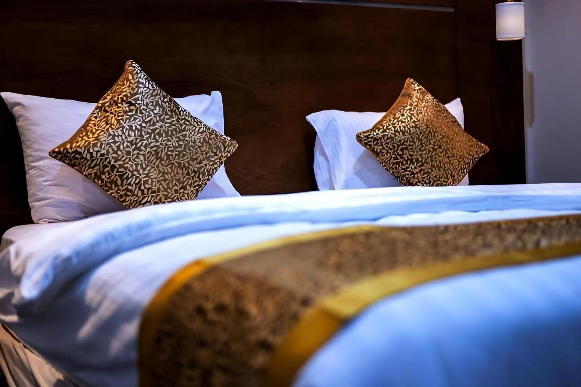 Ahlin Suites Riad Exterior foto